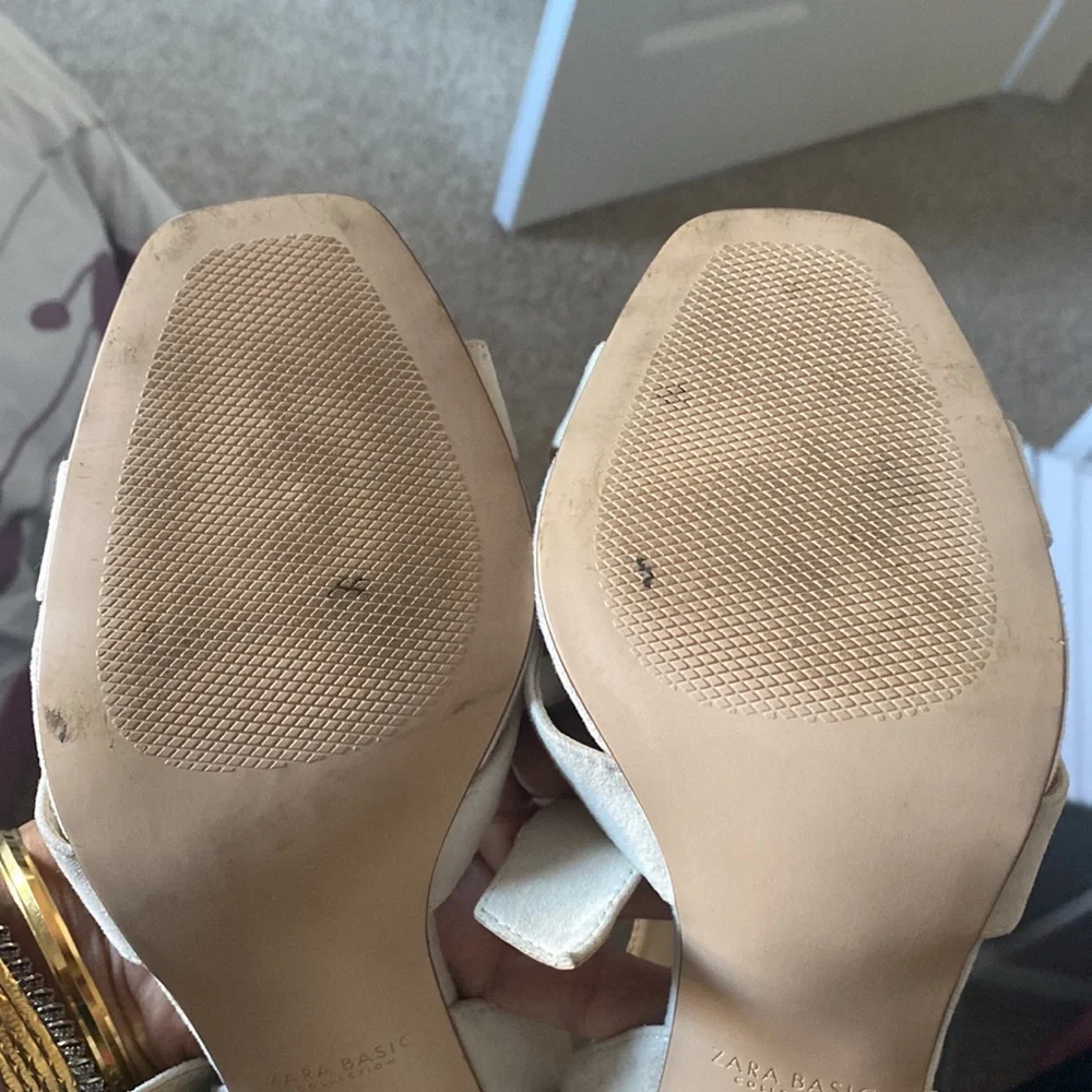 Zara cream strappy sandals - Picture 2 of 7